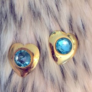 💛❄️💛 Vintage Heart Clip On Earrings